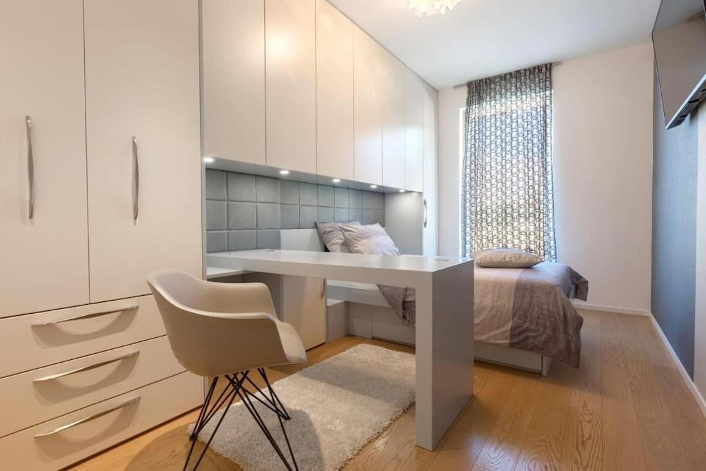 Gray Pearl - Luxury With Pool Apartmán Split