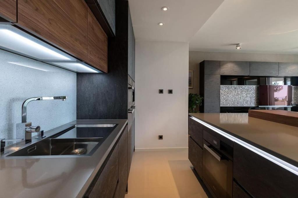 Gray Pearl - Luxury With Pool Apartmán Split