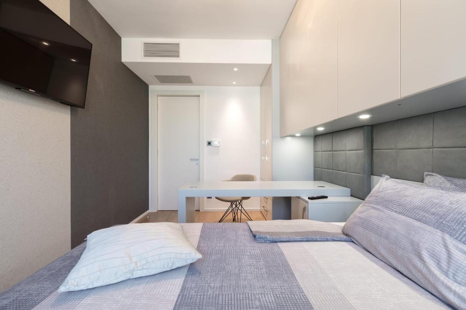 Gray Pearl - Luxury With Pool Apartmán Split